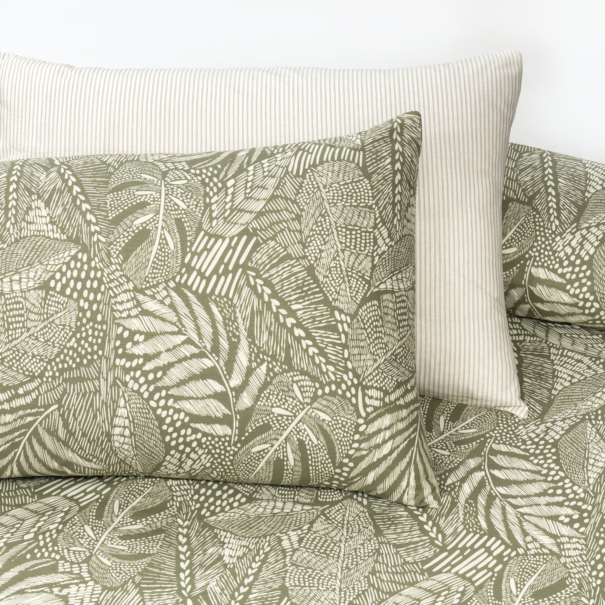6 PCs Reversible Cotton Duvet Cover Set - Daisy Bunch