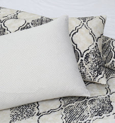 4 Pillows King Bed Sheet - Mughal Empire