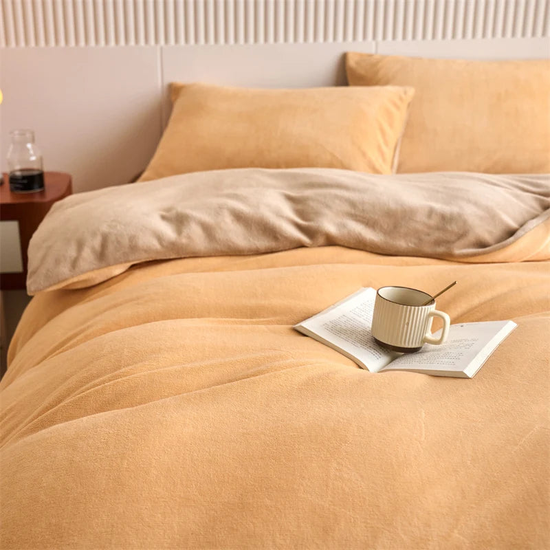 Reversible Velvet Duvet Cover With Velvet Sheet - Golden Beige