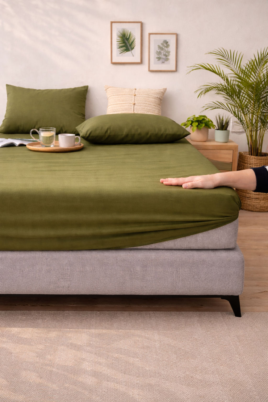 Cotton Fitted Bed Sheet With Pillows - Olive Green